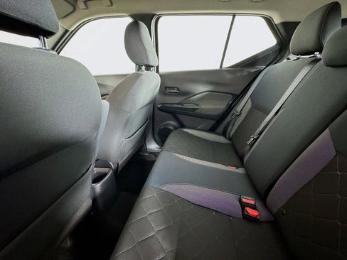 Used 2019 Nissan Kicks SV image 24