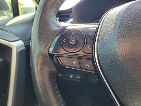 Used 2019 Toyota RAV4 Limited w/ Cold Weather Package FWD image 24