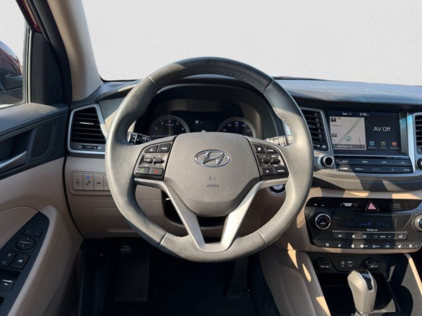 Used 2018 Hyundai Tucson Limited w/ Ultimate Package 02 FWD image 15