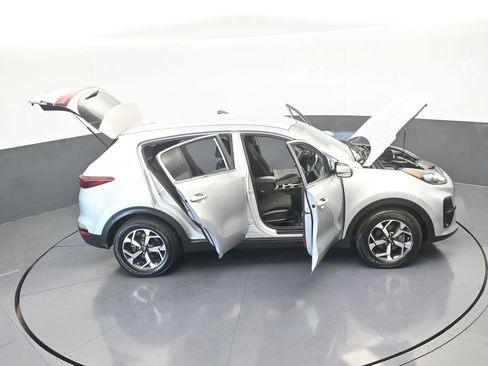 Used 2020 Kia Sportage LX w/ LX Popular Package image 65