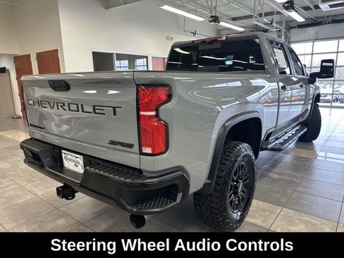 Used 2025 Chevrolet Silverado 2500 ZR2 w/ Technology Package AWD/4WD image 14