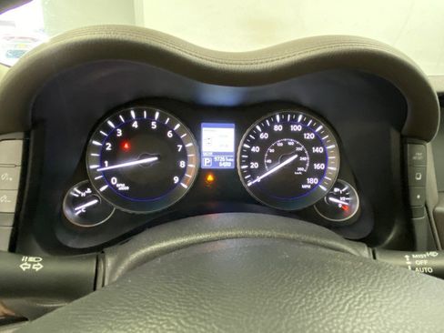 Used 2016 INFINITI Q70 L 3.7 w/ Deluxe Touring Package image 34