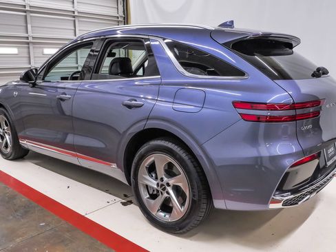 Certified 2026 Genesis GV70 2.5T AWD/4WD image 8