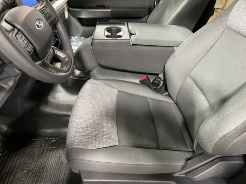 New 2025 Ford F550 4x4 Regular Cab Super Duty w/ XLT Value Package image 8