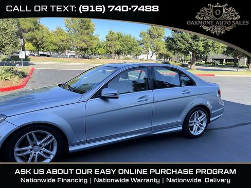 Used 2013 Mercedes-Benz C 250 Sedan image 4