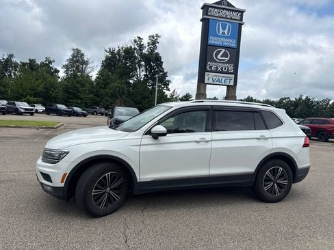 Used 2019 Volkswagen Tiguan SEL Premium AWD/4WD image 2