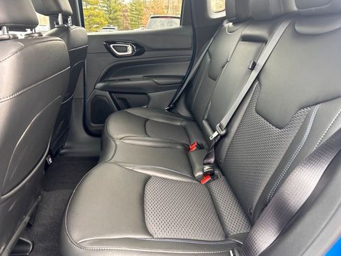 Certified 2025 Jeep Compass Latitude w/ Altitude Special Edition image 22