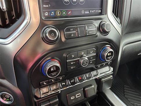 Used 2020 Chevrolet Silverado 2500 LTZ w/ LTZ Premium Package image 20