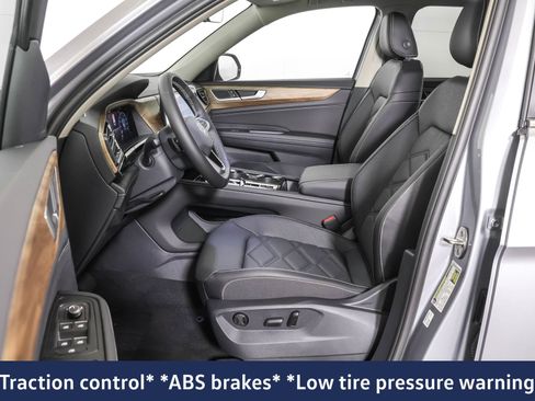 New 2026 Volkswagen Atlas SE image 6