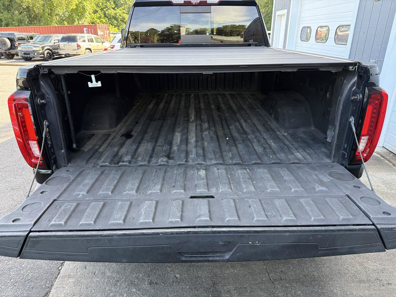 Used 2023 GMC Sierra 2500 AT4 w/ AT4 Premium Plus Package AWD/4WD image 25