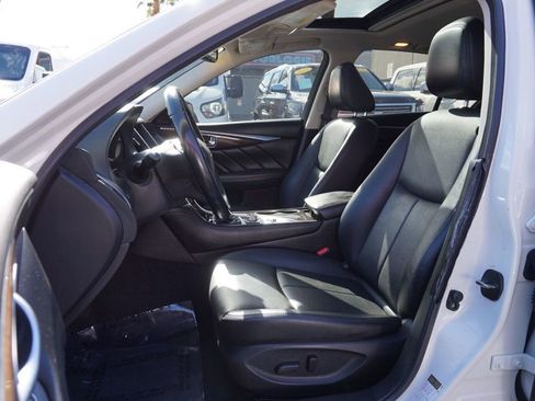 Used 2018 INFINITI Q50 Luxe w/ Cargo Package (L95) RWD image 16
