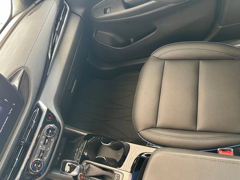 Used 2025 Buick Envista Sport Touring w/ Convenience I Package FWD image 25