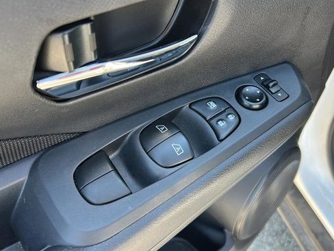 Used 2024 Nissan Kicks SV w/ Interior Electronics Package FWD image 14