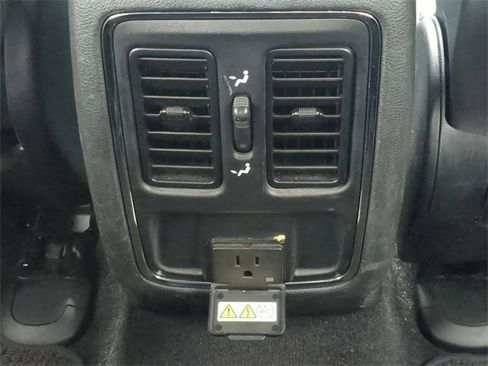 Certified 2020 Jeep Grand Cherokee Altitude image 17