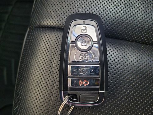 Used 2020 Lincoln Aviator Reserve w/ Elements Package Plus AWD/4WD image 32