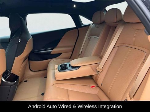 Used 2023 Lucid Air Grand Touring image 13