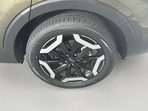 Used 2025 Kia Telluride S AWD/4WD image 11