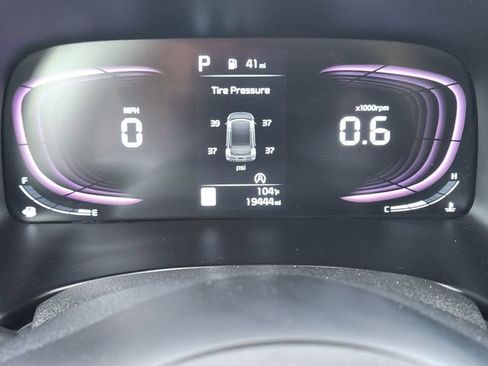 Certified 2025 Kia Soul LX w/ LX Technology Package FWD image 16