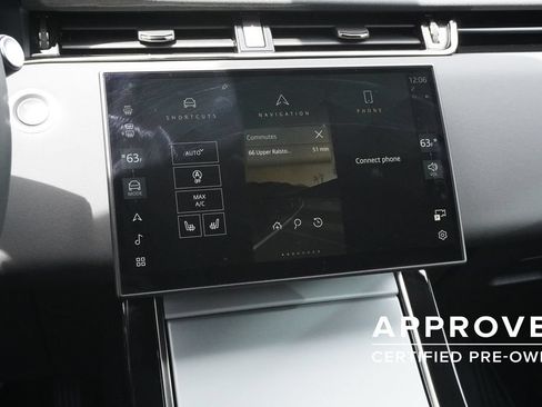 Used 2025 Land Rover Range Rover Evoque S AWD/4WD image 15