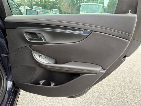 Used 2018 Chevrolet Impala Premier image 16