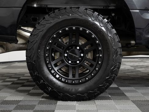 Used 2019 Ford F150 XLT image 40