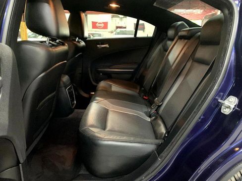 Used 2017 Dodge Charger SXT w/ Plus Group image 34
