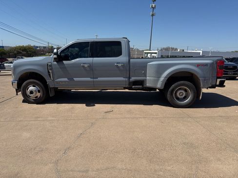 Used 2024 Ford F350 King Ranch w/ Chrome Package image 4