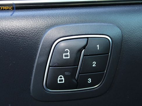 Used 2021 Ford Mustang Mach-E Premium image 33