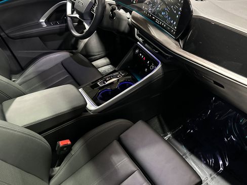 Used 2025 Audi Q5 Premium Plus w/ Premium Plus image 15