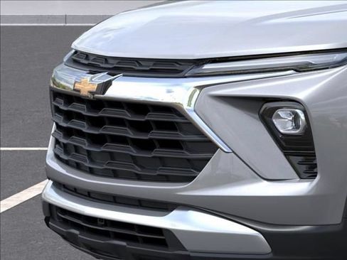 New 2026 Chevrolet TrailBlazer LT FWD image 14