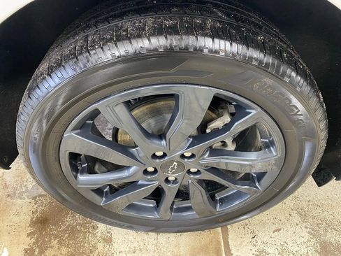 Used 2023 Chevrolet Equinox RS image 17