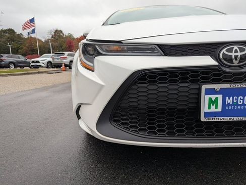Used 2022 Toyota Corolla LE image 10