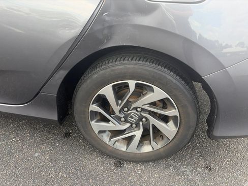 Used 2016 Honda Civic EX image 11