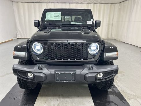 New 2026 Jeep Gladiator Sport AWD/4WD image 3