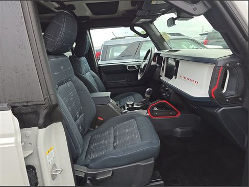 Used 2026 Ford Bronco Heritage Edition AWD/4WD image 9