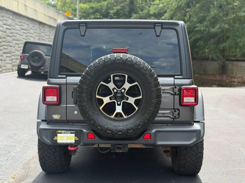Used 2018 Jeep Wrangler Unlimited Rubicon AWD/4WD image 7