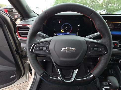New 2026 Chevrolet TrailBlazer RS w/ Convenience Package AWD/4WD image 17