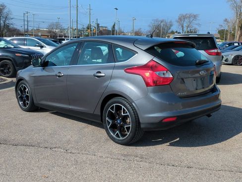 Used 2012 Ford Focus Titanium w/ Cargo Management Pkg image 6