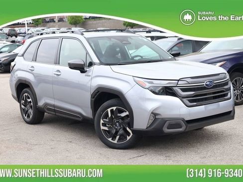 Certified 2025 Subaru Forester Limited AWD/4WD image 1