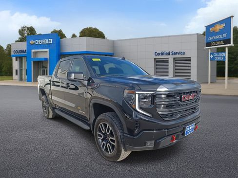 Used 2024 GMC Sierra 1500 AT4 w/ AT4 Premium Package image 2