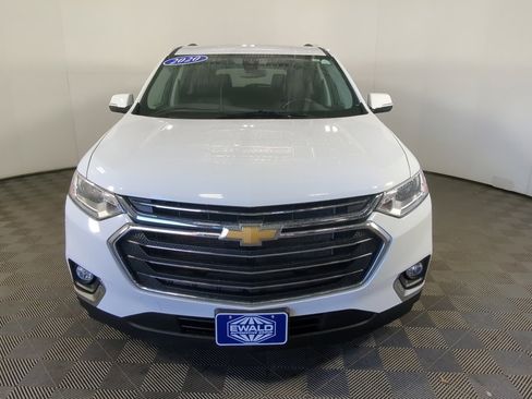 Used 2020 Chevrolet Traverse LT w/ Driver Confidence II Package image 11