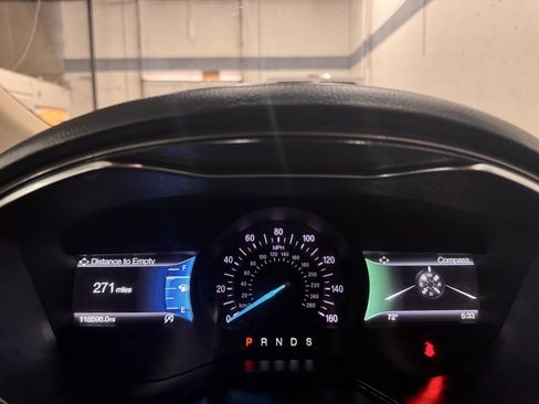 Used 2019 Ford Fusion SE FWD image 28