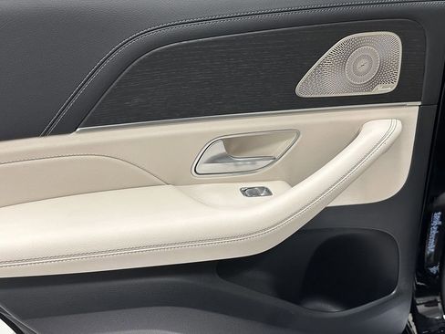 Certified 2025 Mercedes-Benz GLE 350 4MATIC w/ AMG Line Exterior image 25