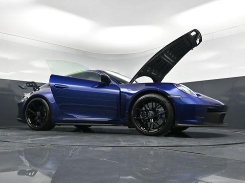 Certified 2022 Porsche 911 GT3 RWD image 34