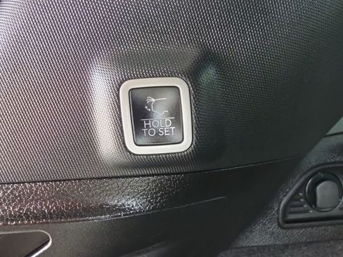 Used 2024 Jeep Grand Cherokee Summit w/ Advanced Protech Group IV AWD/4WD image 36