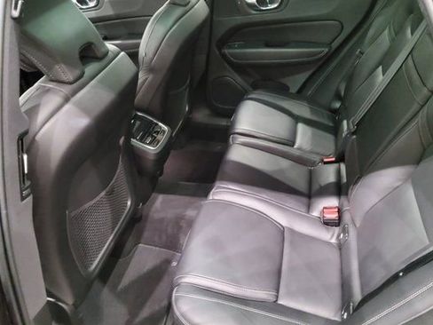 Used 2022 Volvo XC60 B5 Inscription w/ Advanced Package image 15