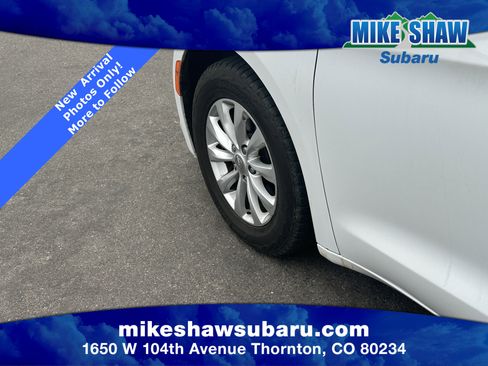 Used 2019 Chrysler Pacifica Touring Plus image 27