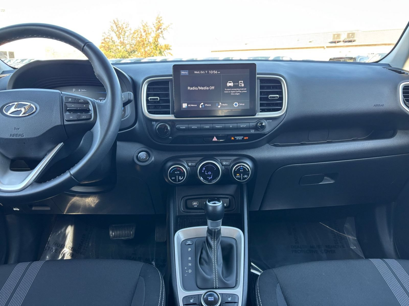 Used 2026 Hyundai Venue SEL FWD image 16