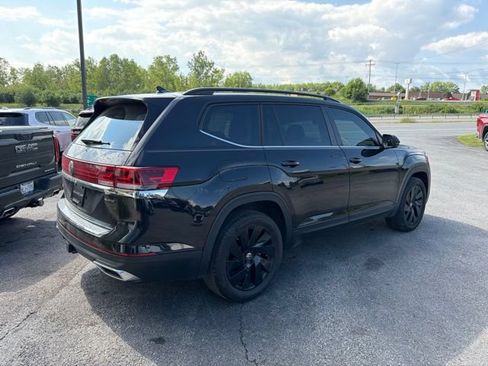 Used 2024 Volkswagen Atlas SE AWD/4WD image 5