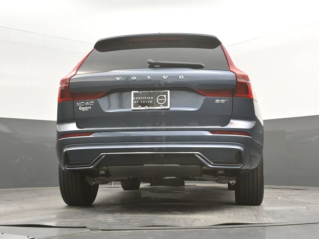 Certified 2026 Volvo XC60 B5 Plus AWD/4WD image 33